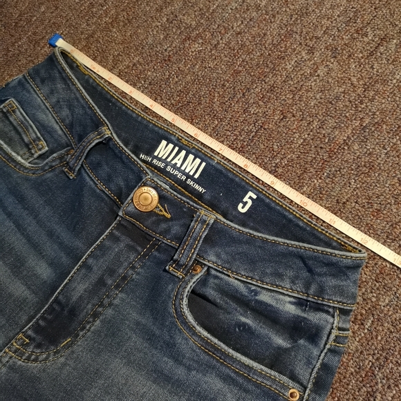🔵 3/$30 Size 5 MIAMI Women's High Rise Jeans - Picture 11 of 15
